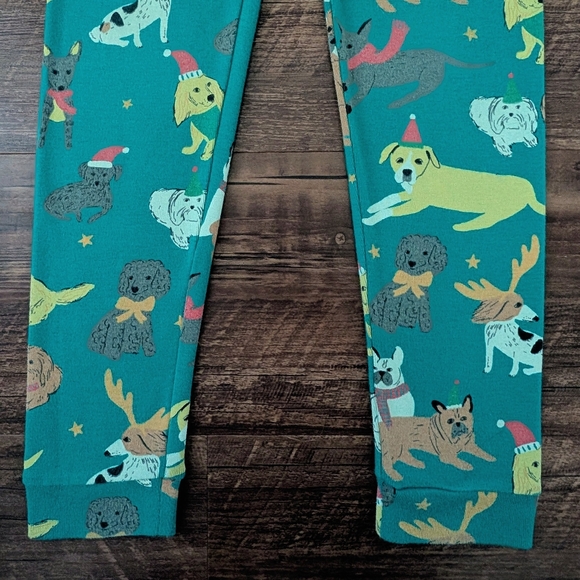 Tea Collection 2-Piece Pajama Set - Picture 11 of 11